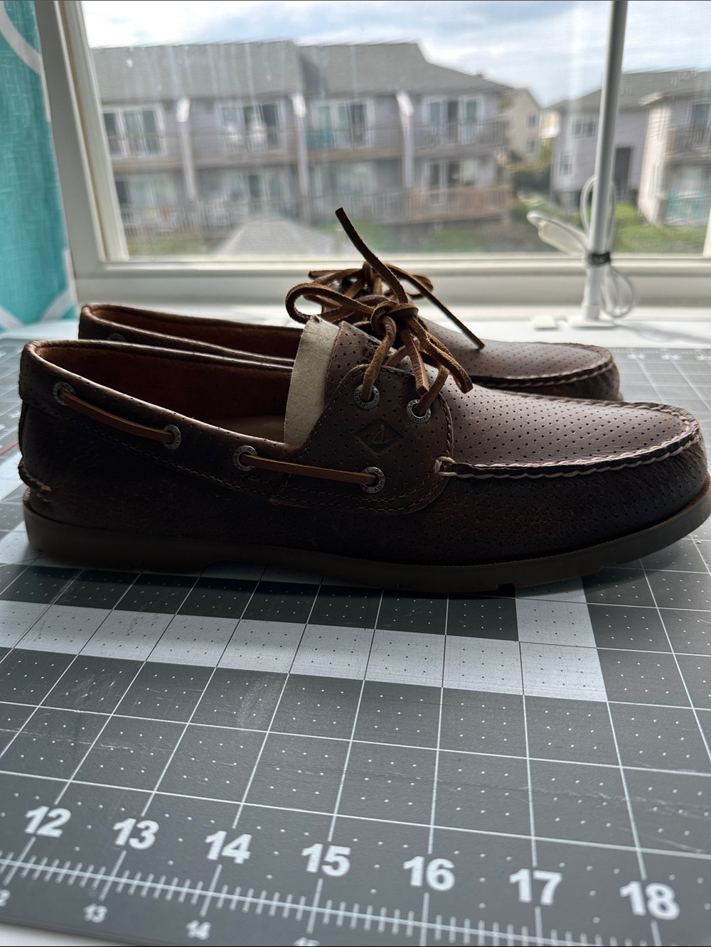 Sperry Men's Dark Brown Perforated Leather Boat Shoes NWOT!